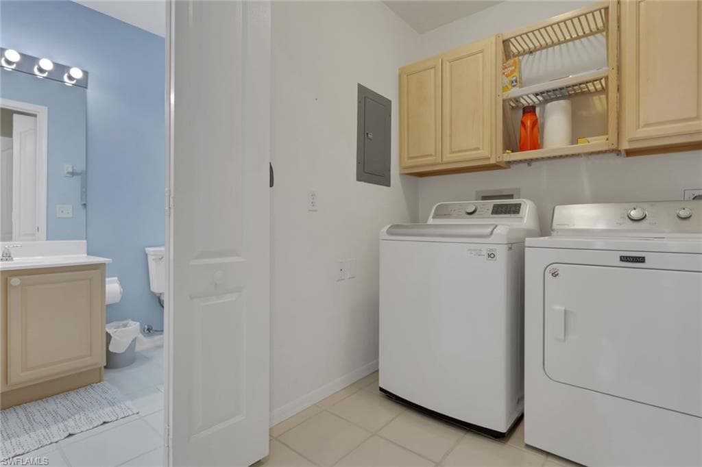 15116 Royal Fern CT B200-19