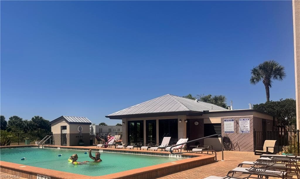 4510 N Key DR 102-13