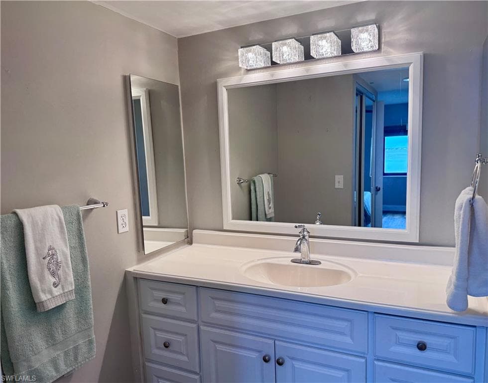 4510 N Key DR 102-5