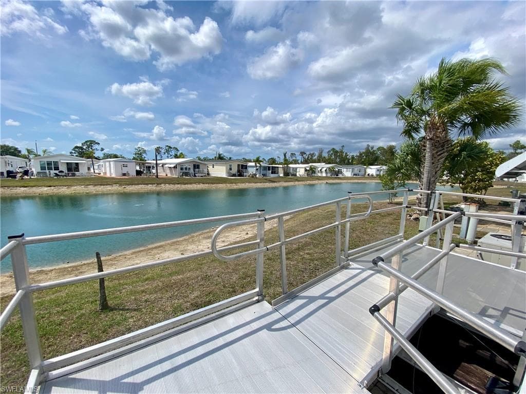 172 Vista Mar DR-18