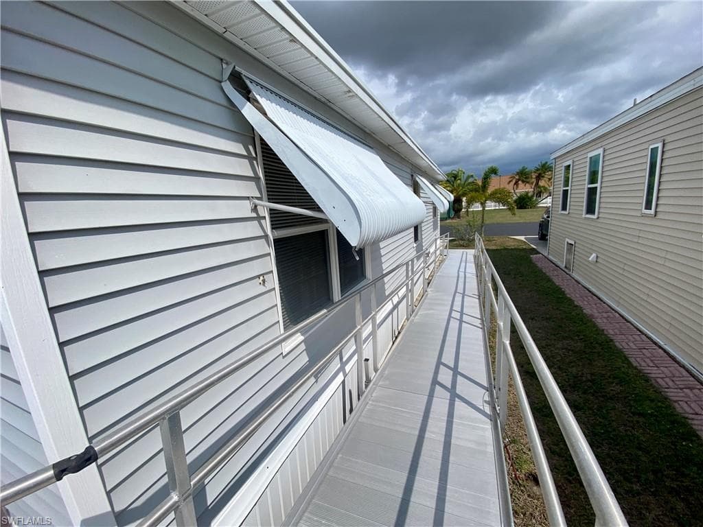 172 Vista Mar DR-19