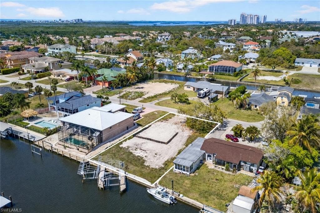 4815 Esplanade ST-1
