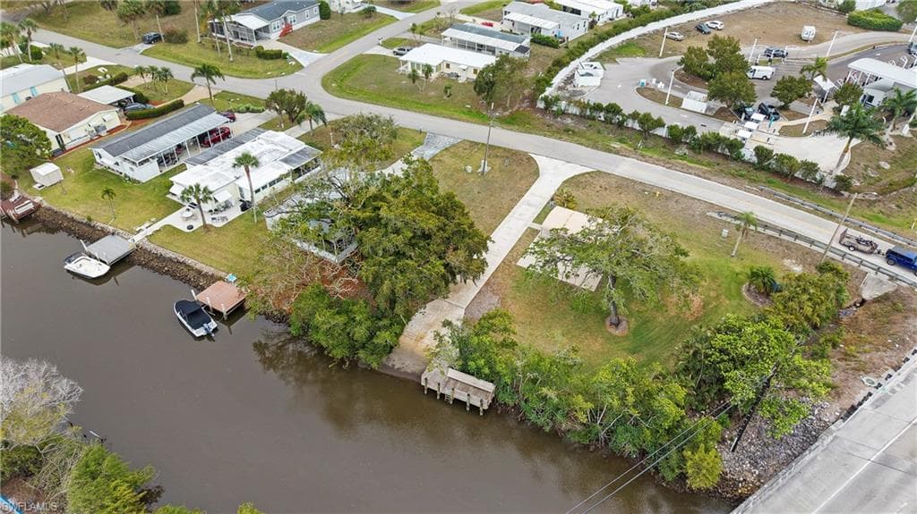 851 Manatee RD-42