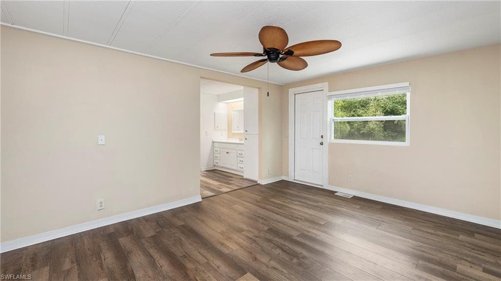 851 Manatee RD-32