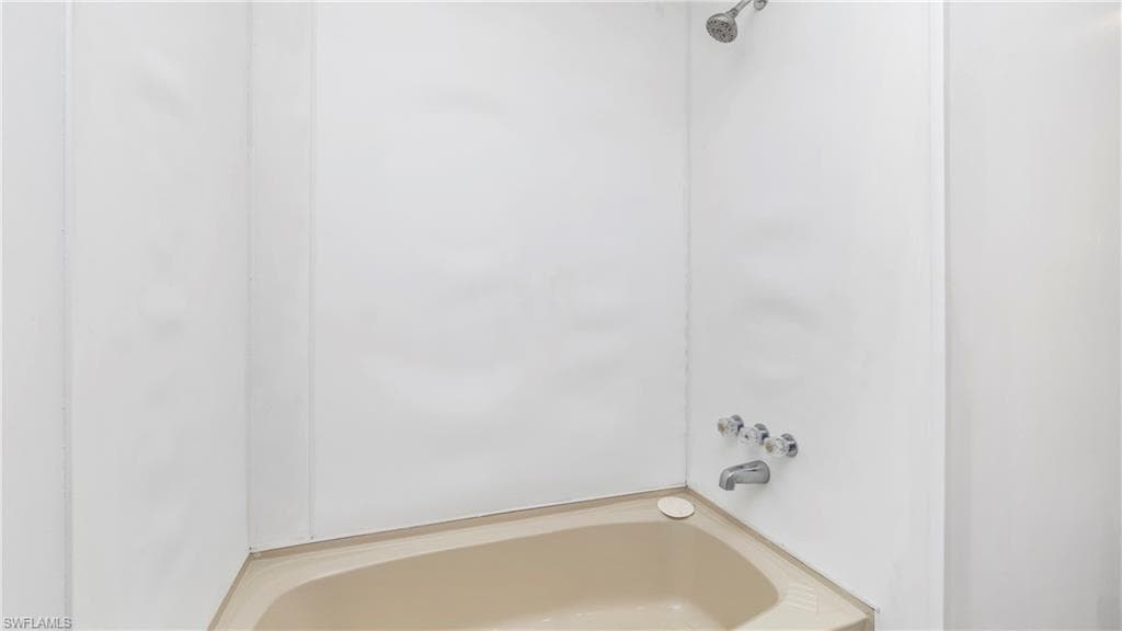851 Manatee RD-20
