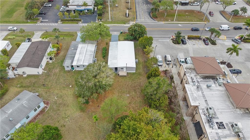 851 Manatee RD-37