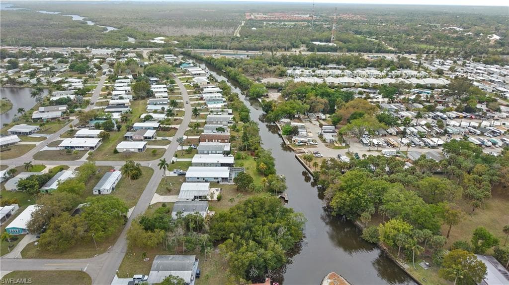 851 Manatee RD-39
