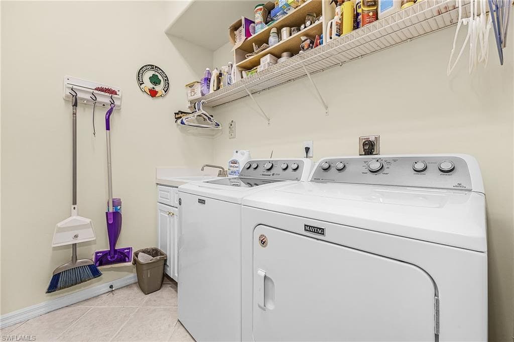 2090 Oxford Ridge CIR-22