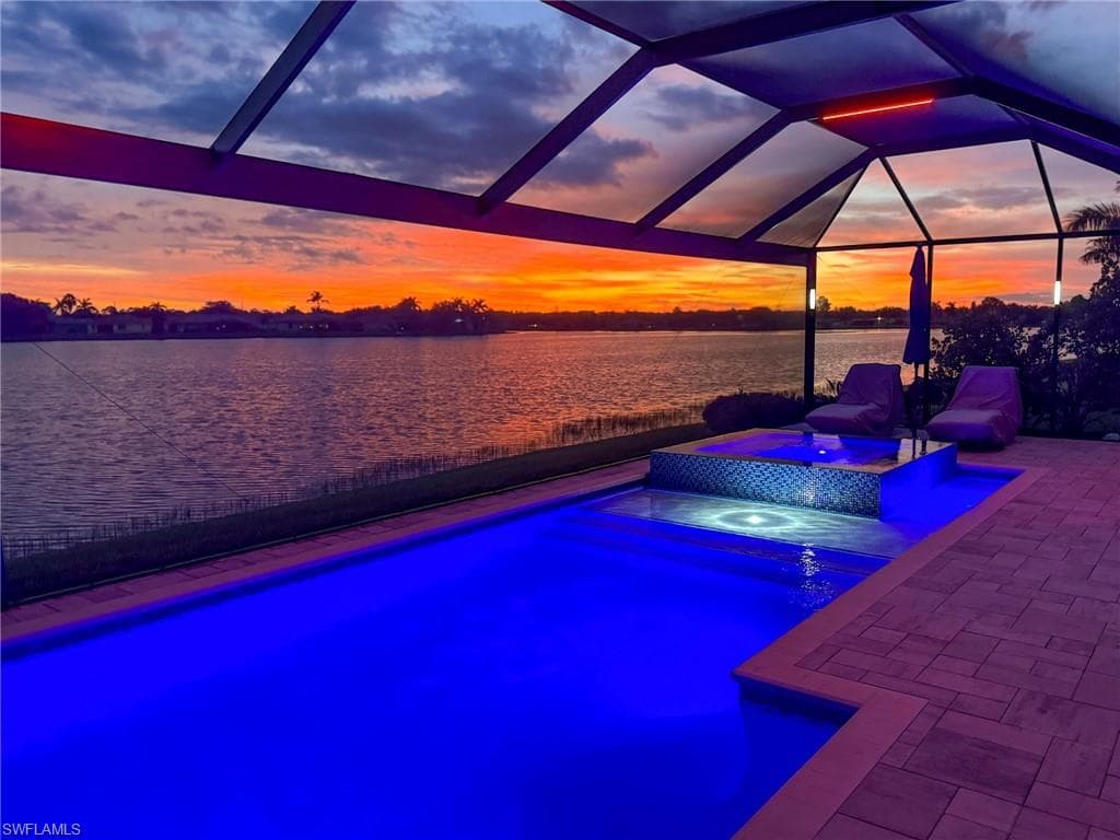 2094 Grove DR-31