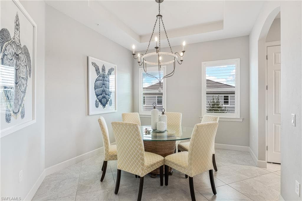 12058 Covent Garden CT 1203-10