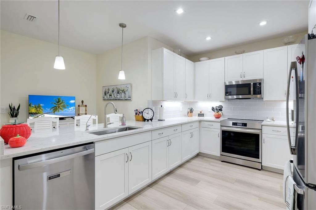 13064 Georges Cay PL-5