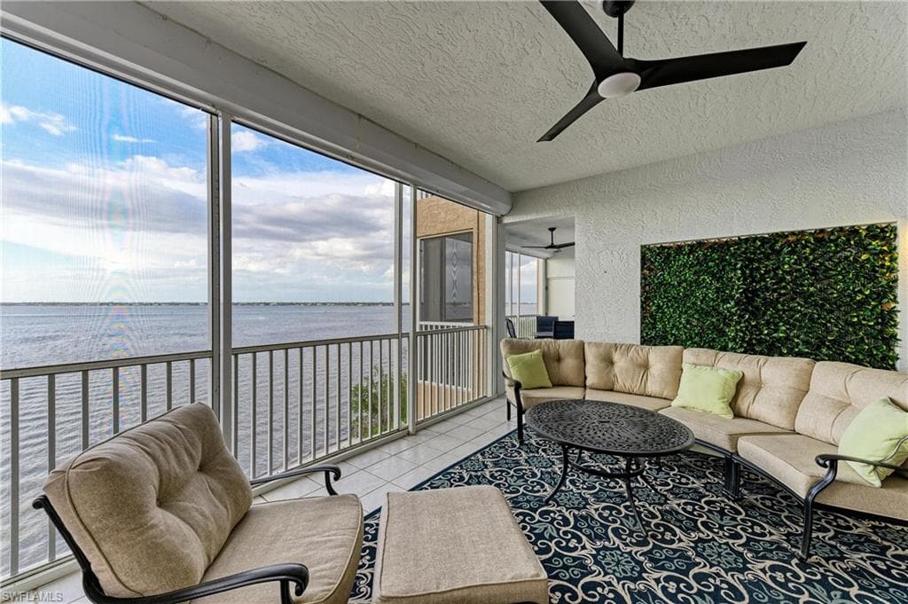 14813 Laguna DR 401-23