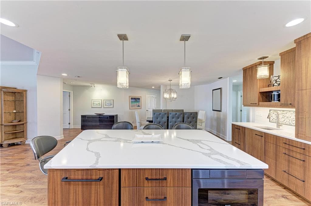 14813 Laguna DR 401-16