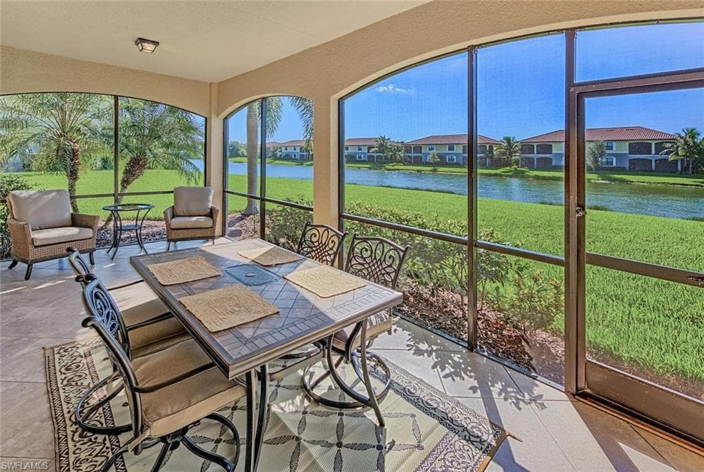 9126 Napoli CT 101-1