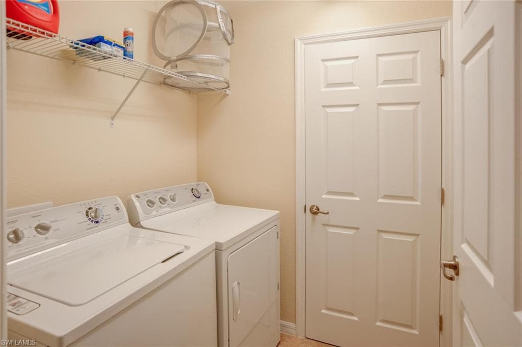 9126 Napoli CT 101-18