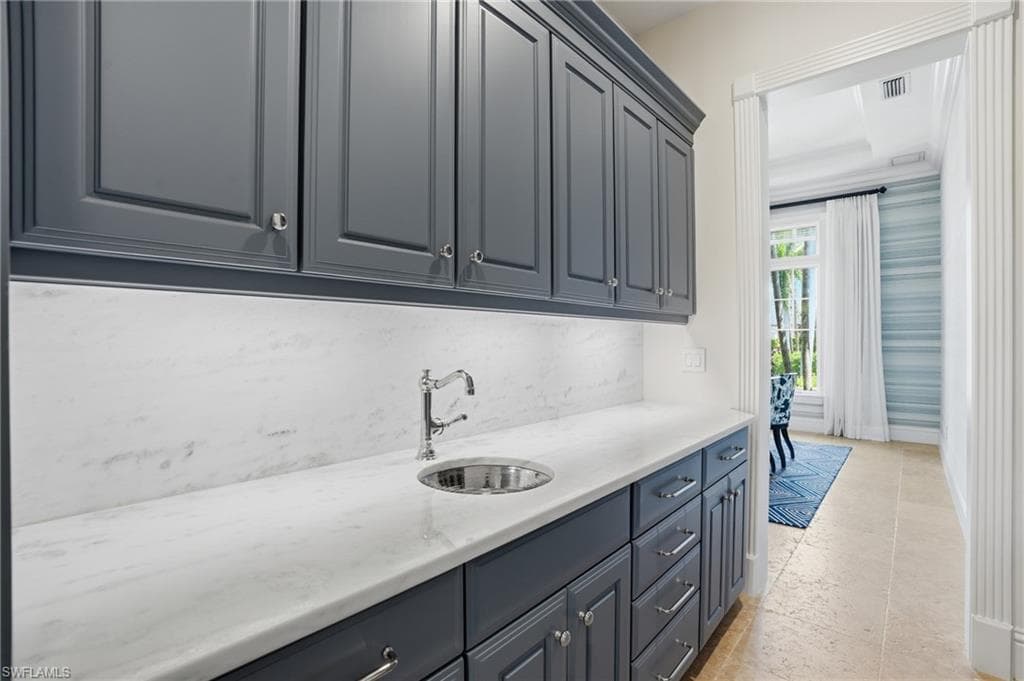 160 16th AVE S-16