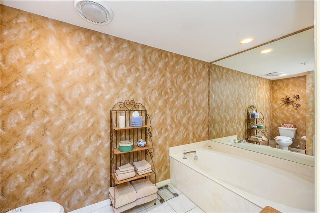 760 Waterford DR 203-16