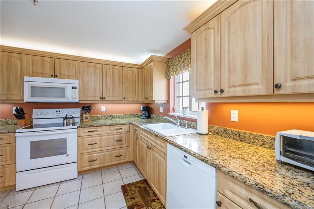 760 Waterford DR 203-7