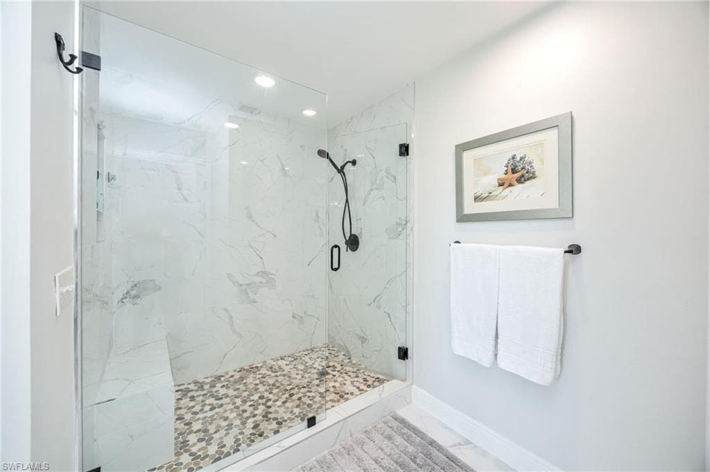 770 Eagle Creek DR 102-17