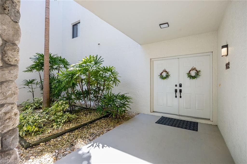 770 Eagle Creek DR 102-4