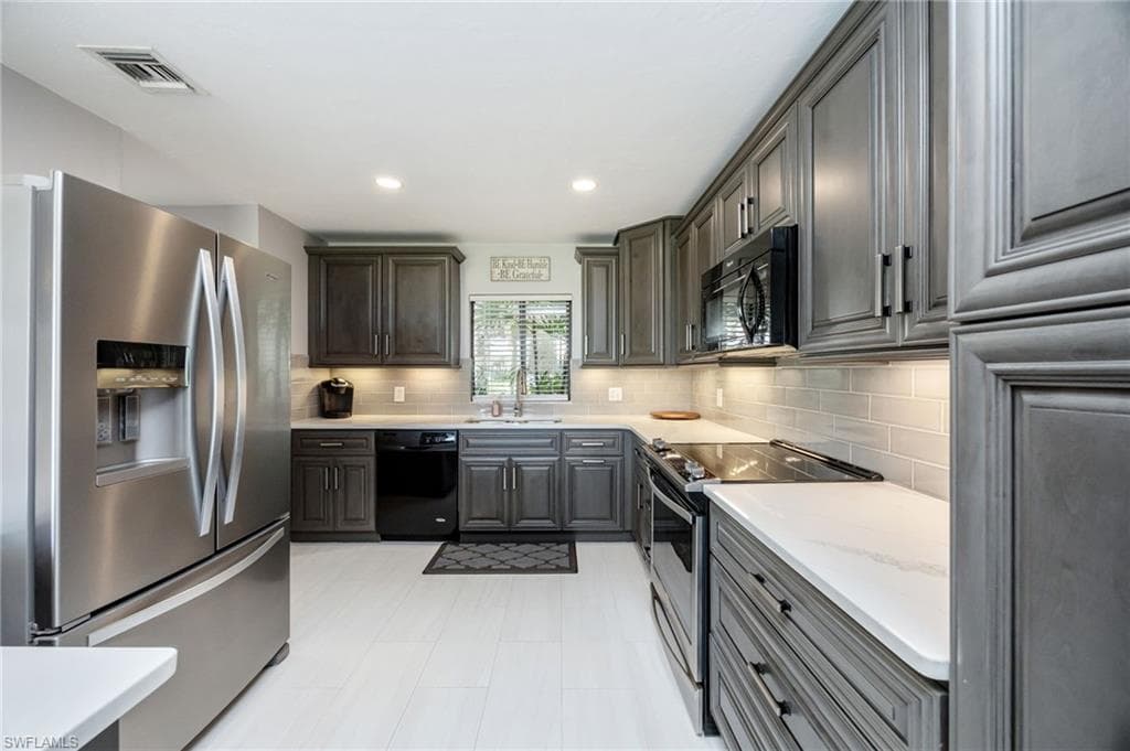 770 Eagle Creek DR 102-8
