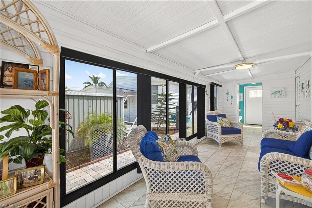 14 Limetree Park DR-12