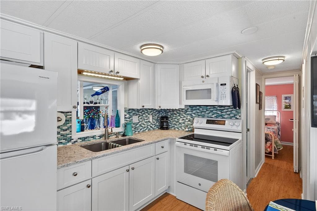 14 Limetree Park DR-3