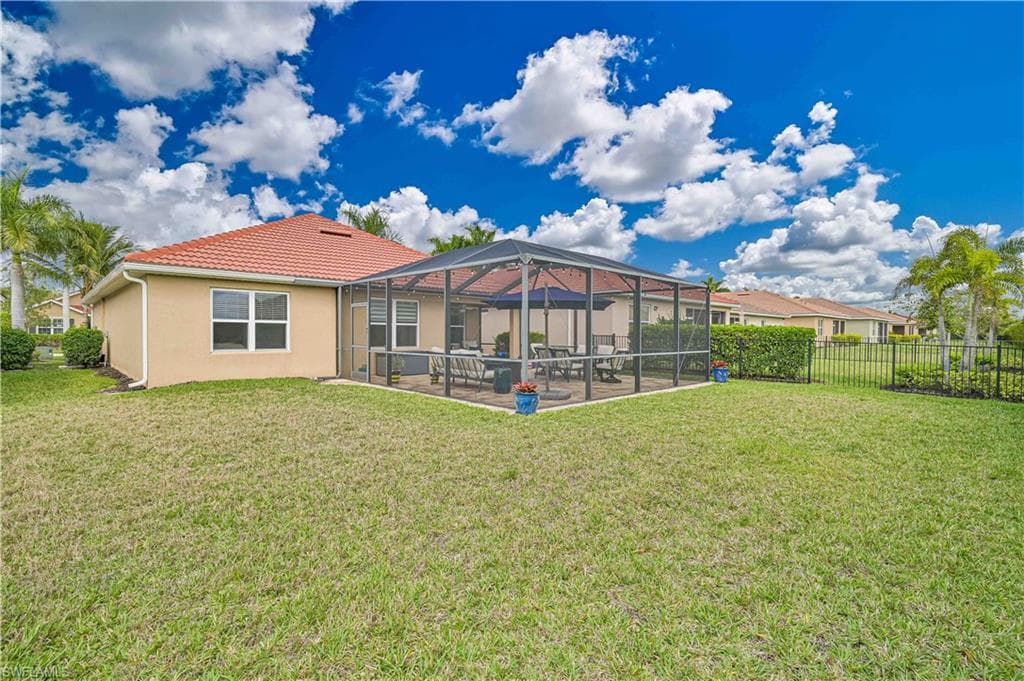 3275 Birchin LN-6