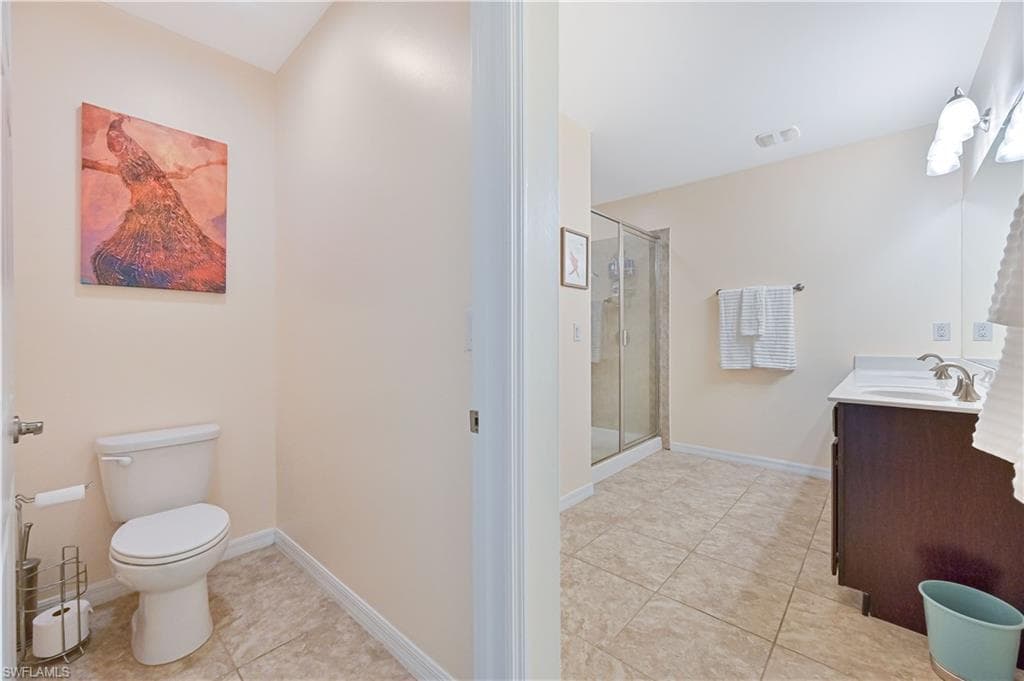 3275 Birchin LN-22
