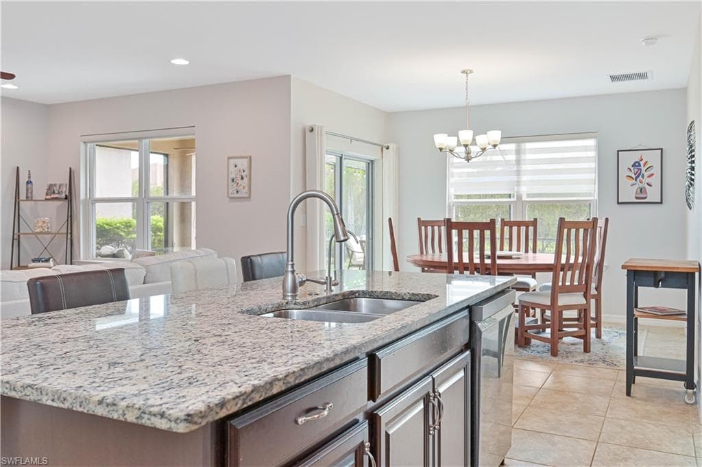 3275 Birchin LN-9