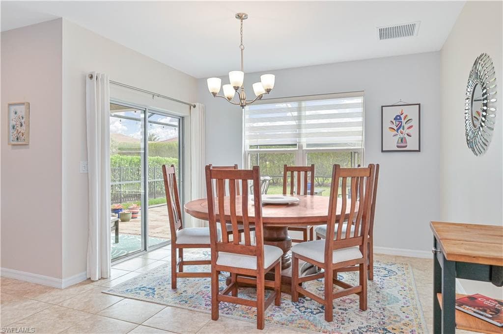 3275 Birchin LN-10