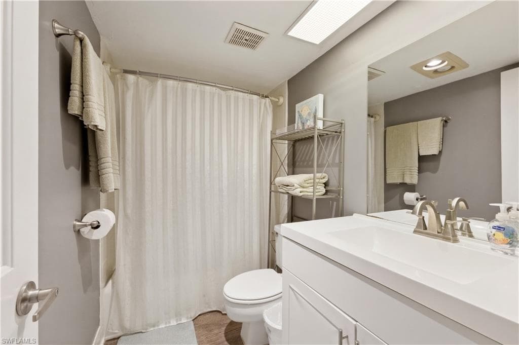 25810 Hickory BLVD 208-17