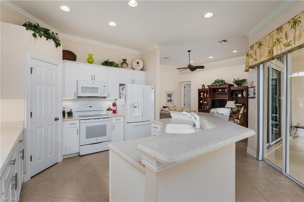 6845 Bent Grass DR-11