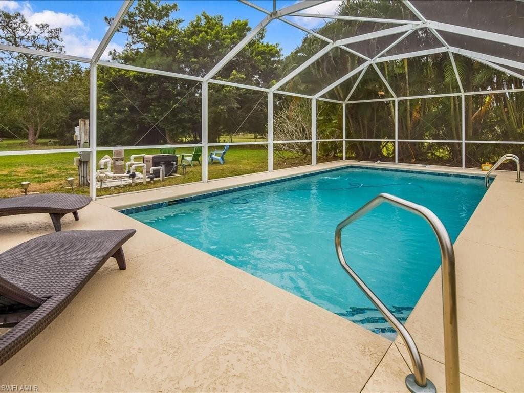 5272 Myrtle LN-12