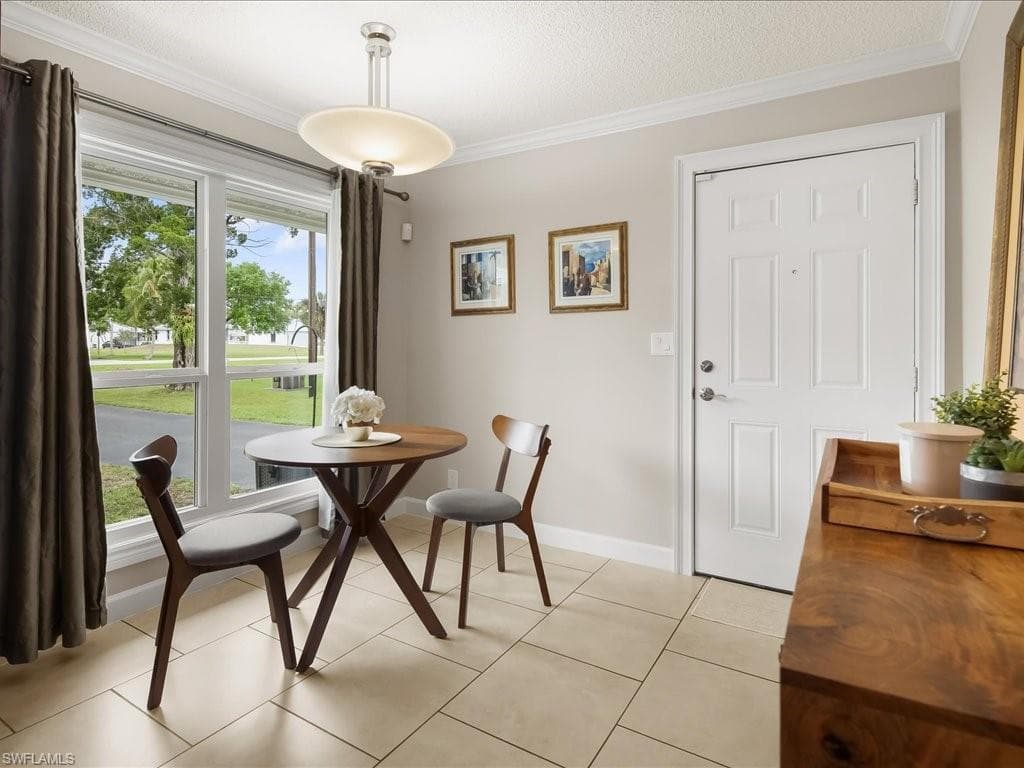 5272 Myrtle LN-7