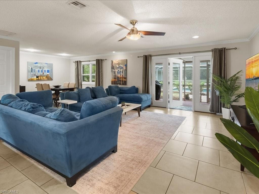 5272 Myrtle LN-9
