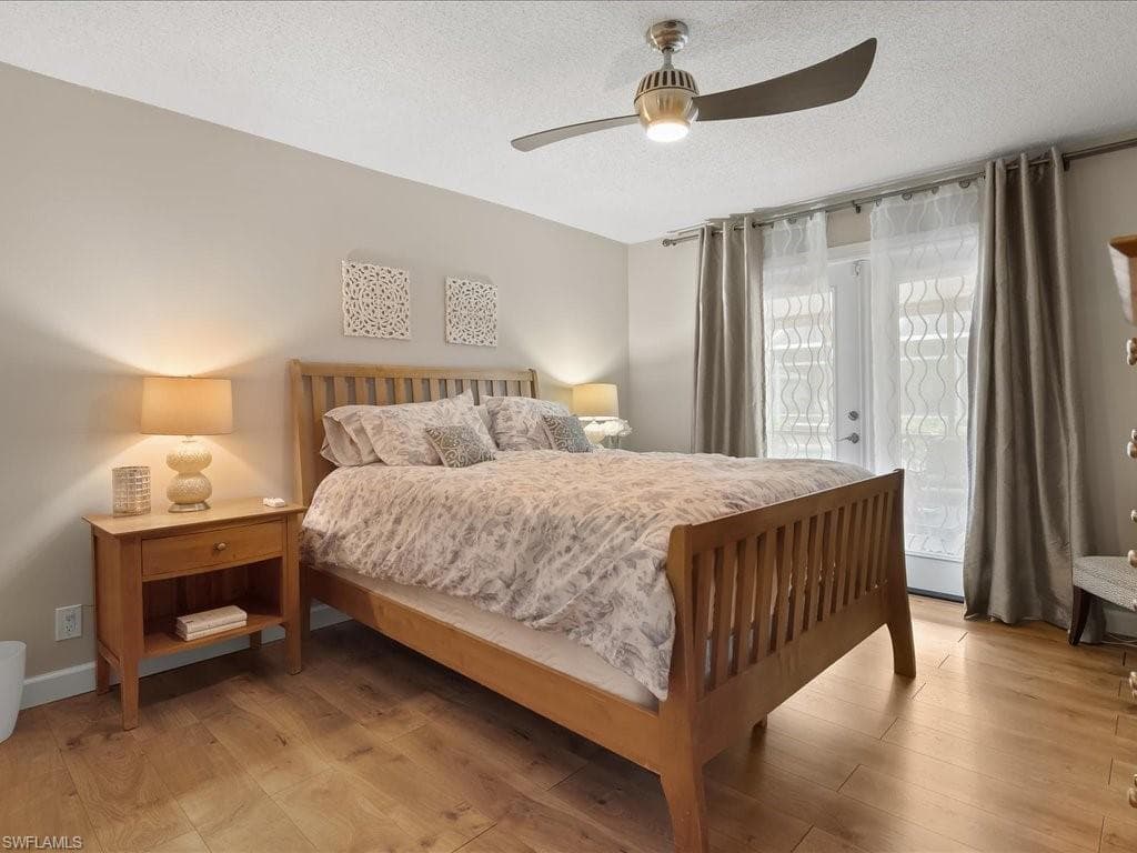5272 Myrtle LN-18