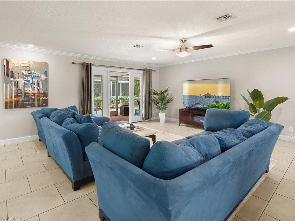 5272 Myrtle LN-8