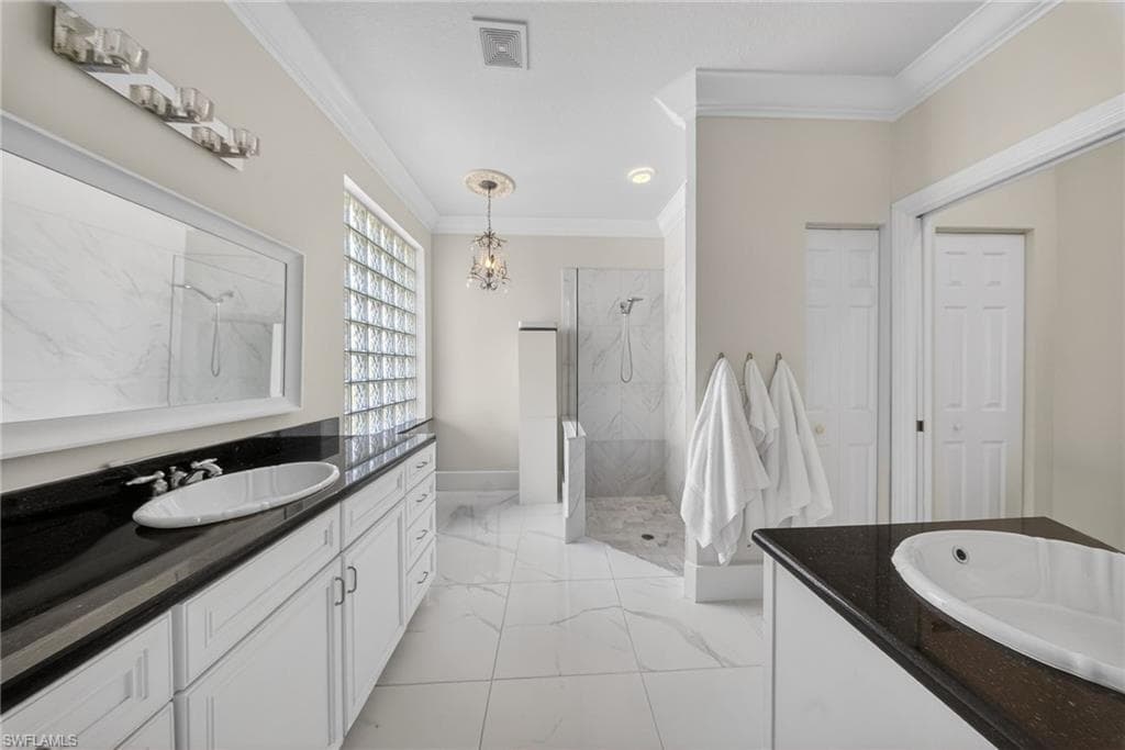 9730 Springlake CIR-27