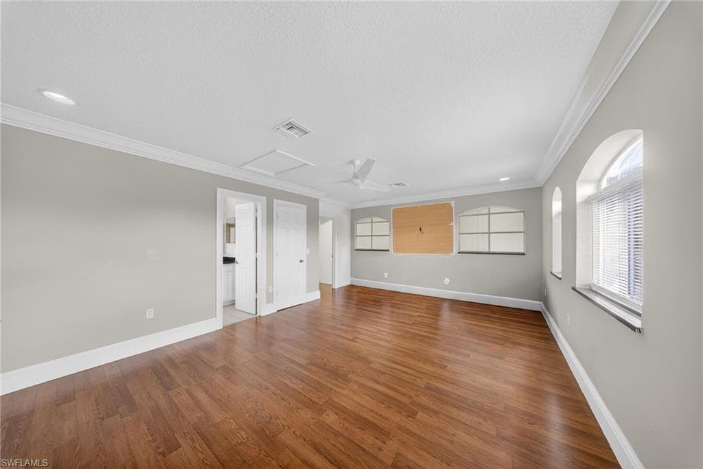 9730 Springlake CIR-15