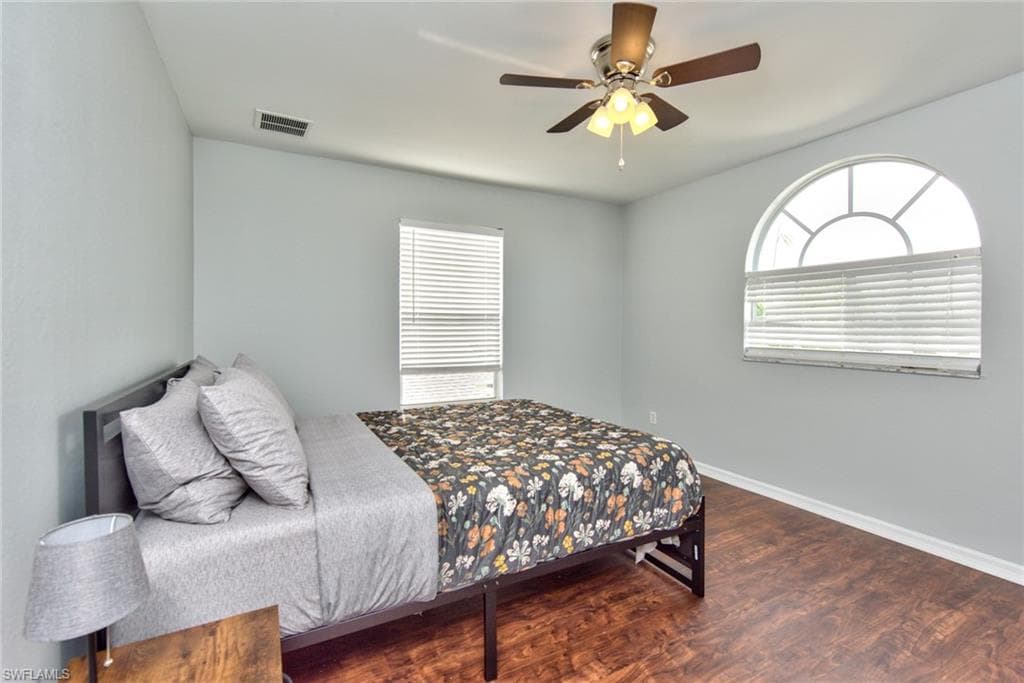 11533 Woodmount LN-17