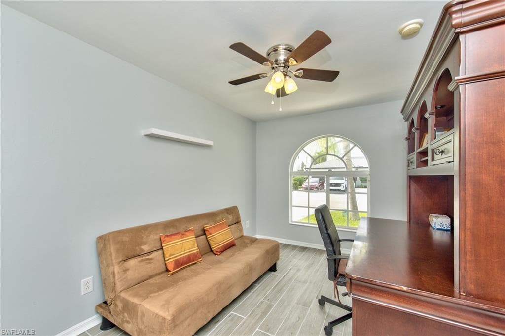 11533 Woodmount LN-22