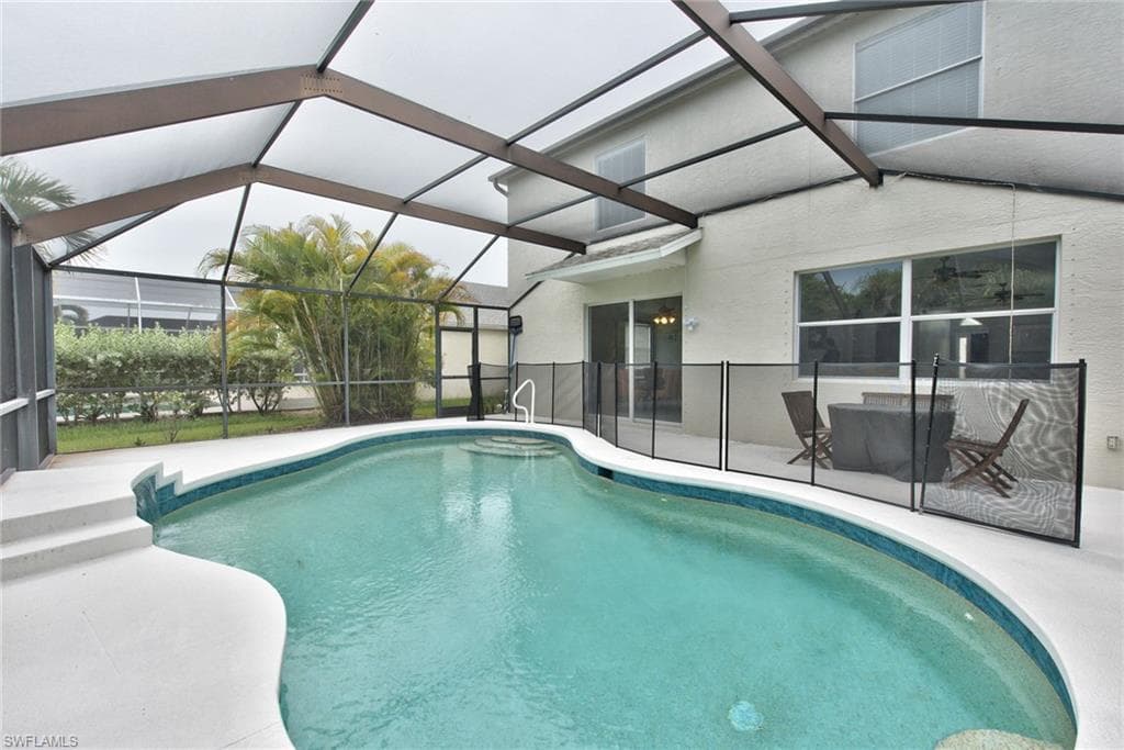 11533 Woodmount LN-25