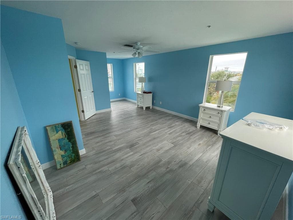 235 Miramar ST-11