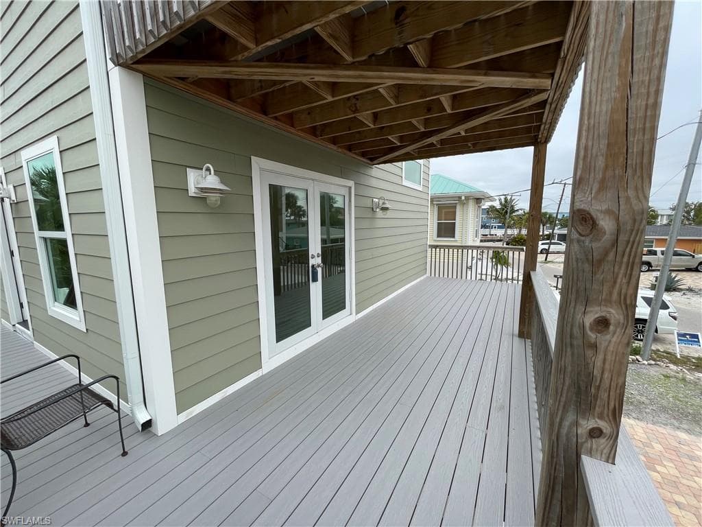 235 Miramar ST-21