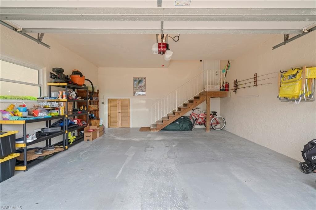 1238 Par View DR-42