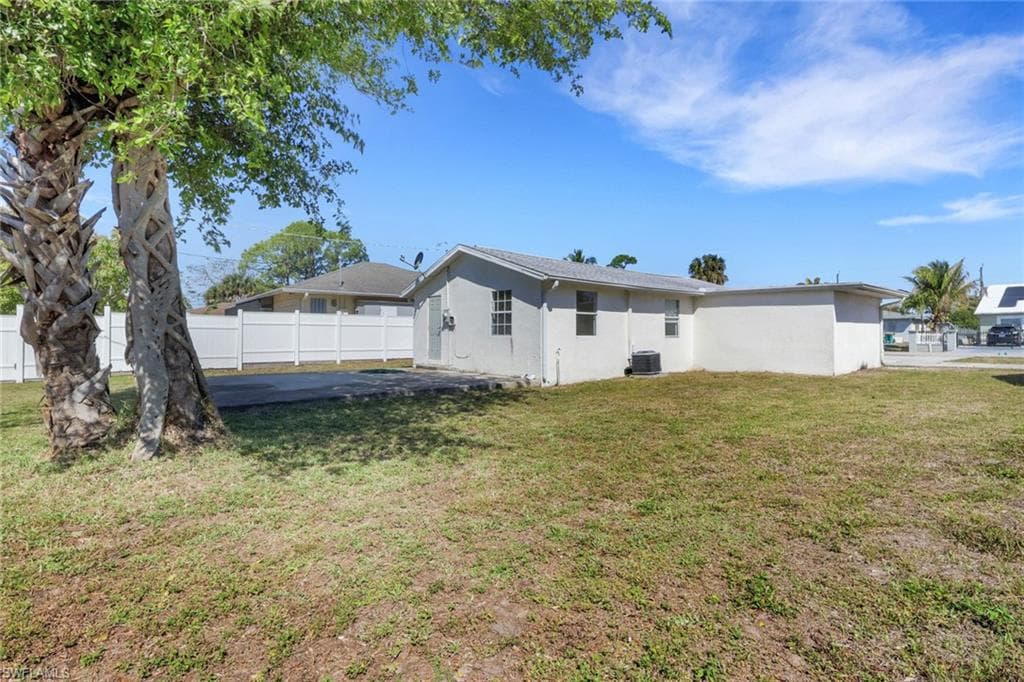 5326 Dixie DR-23