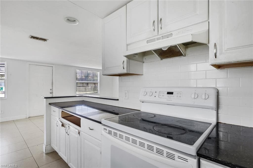 5326 Dixie DR-6