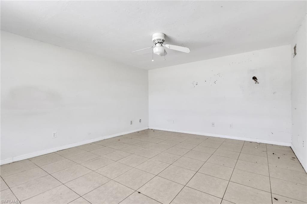 5326 Dixie DR-13