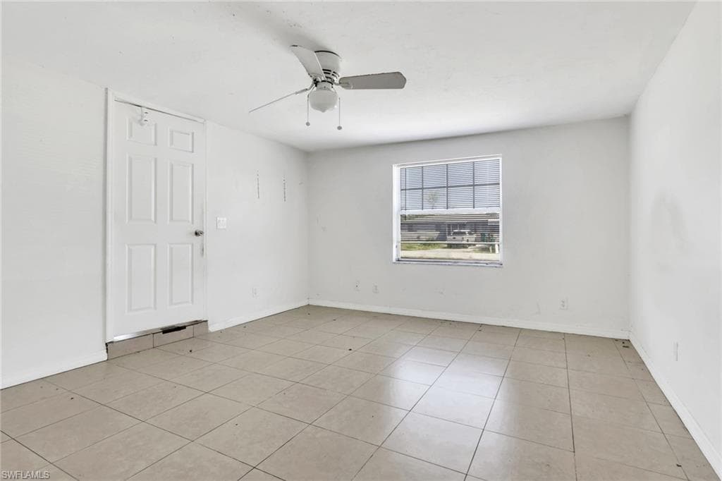 5326 Dixie DR-12